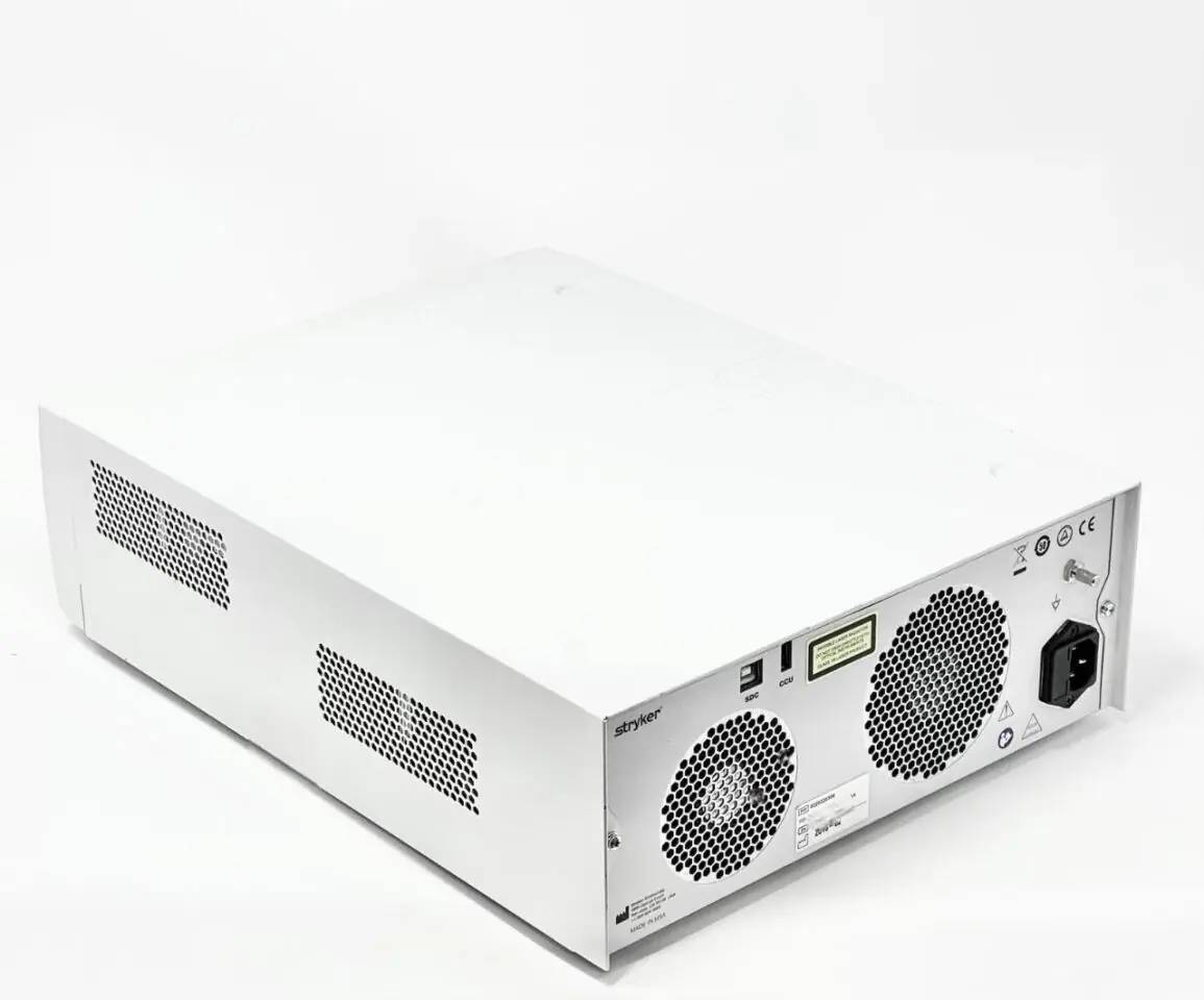Stryker Light Source L10 - 3